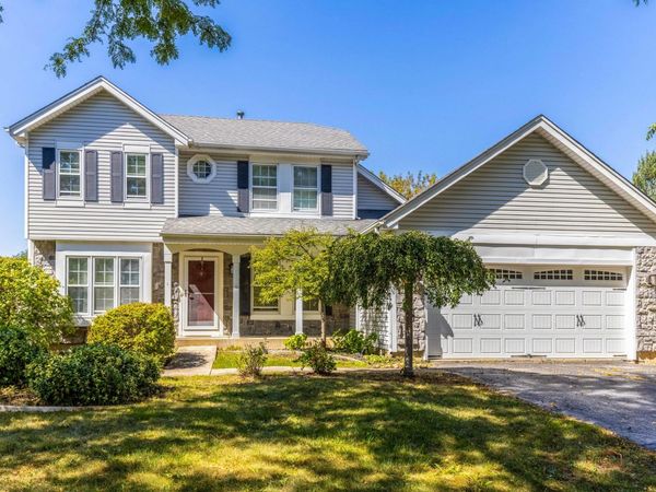984 Georgian Place , Bartlett, IL 60103