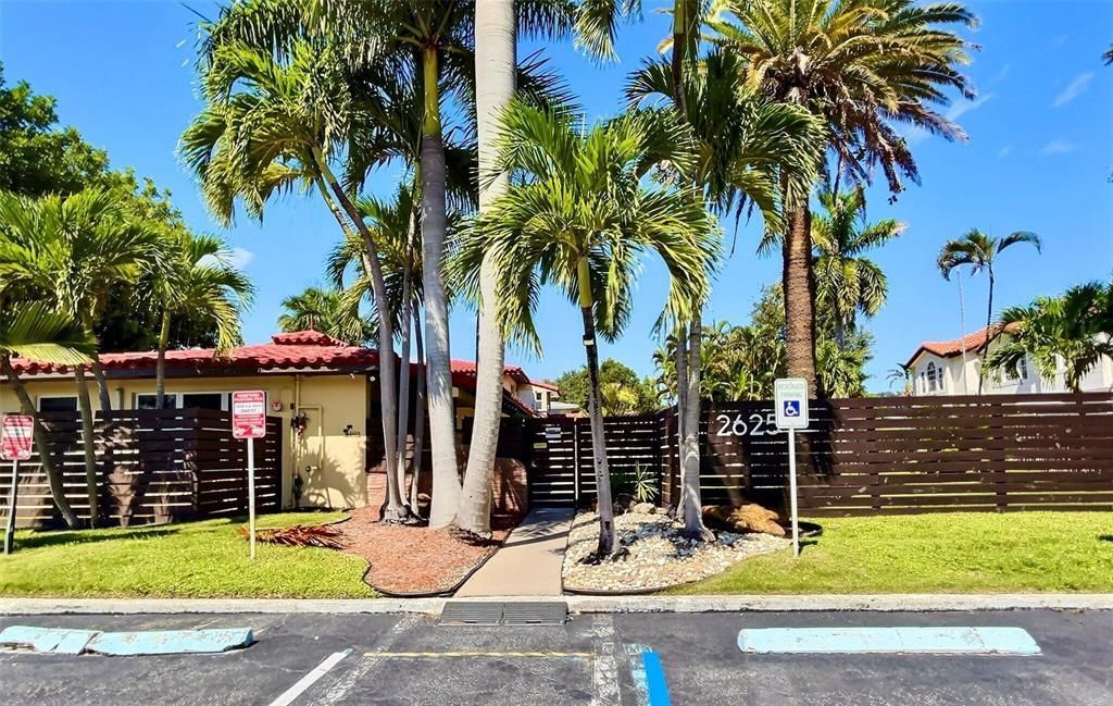 2625 NE 13th Court, Unit 1, Fort Lauderdale, FL 33304 Photo