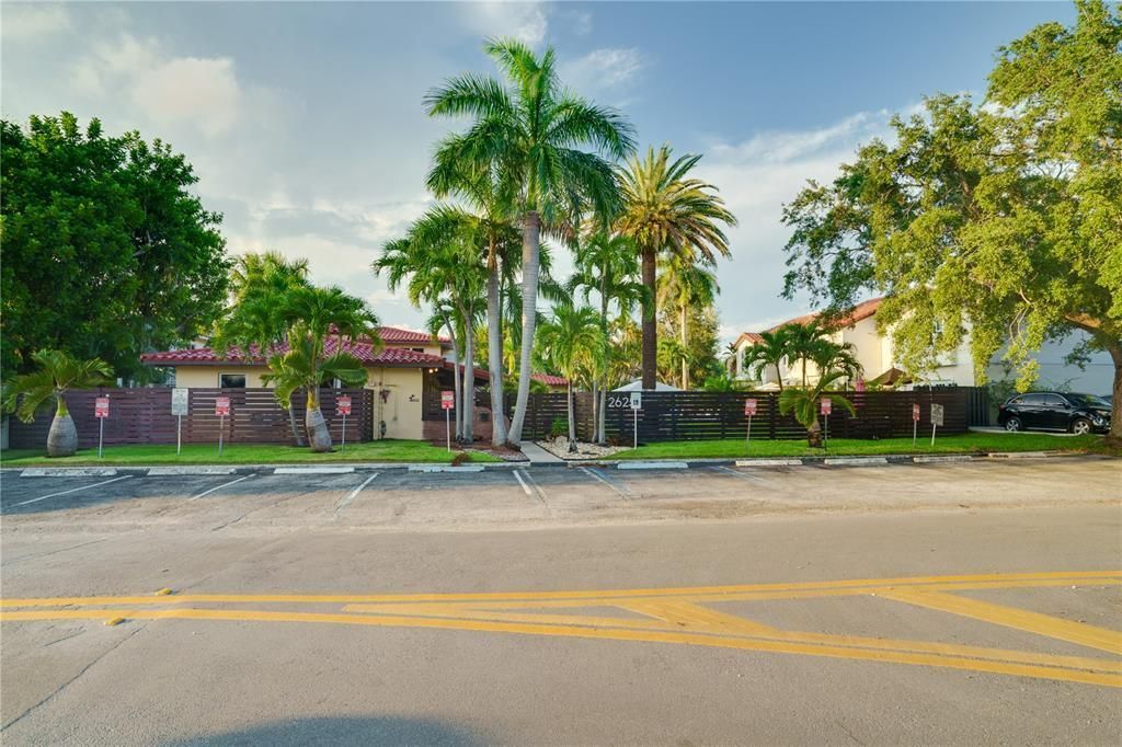 2625 NE 13th Court, Unit 1, Fort Lauderdale, FL 33304 Photo