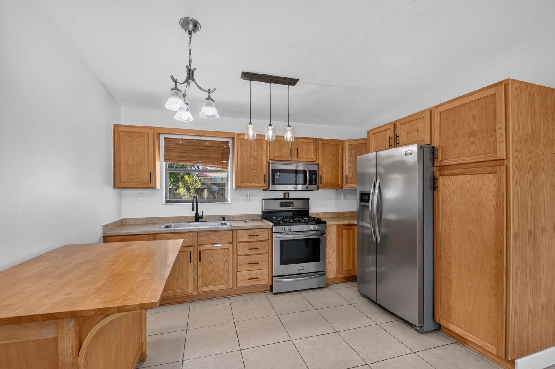 5678 Cinnamon Drive, West Palm Beach, FL 33415 Photo