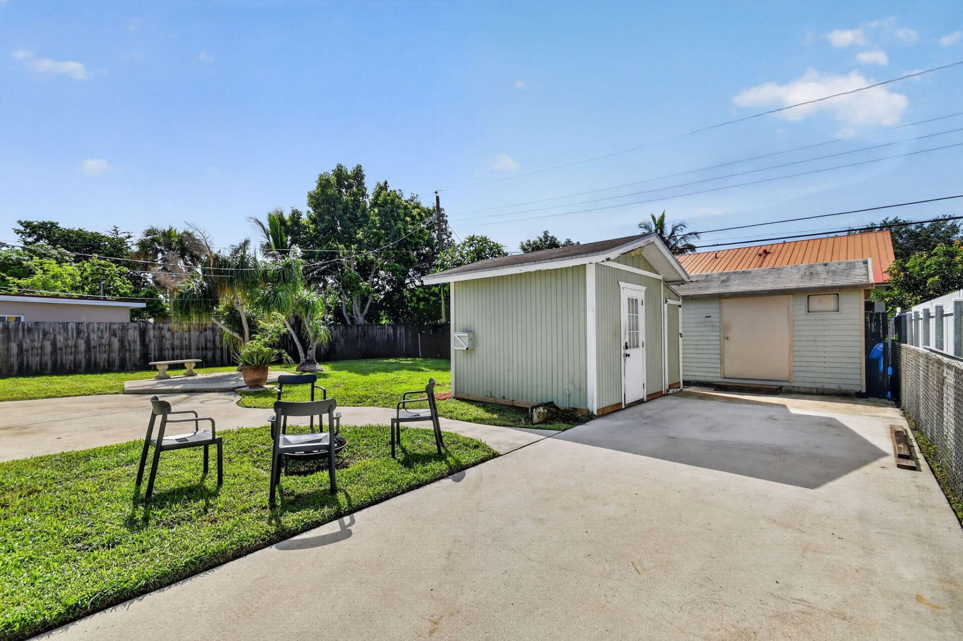 5678 Cinnamon Drive, West Palm Beach, FL 33415 Photo