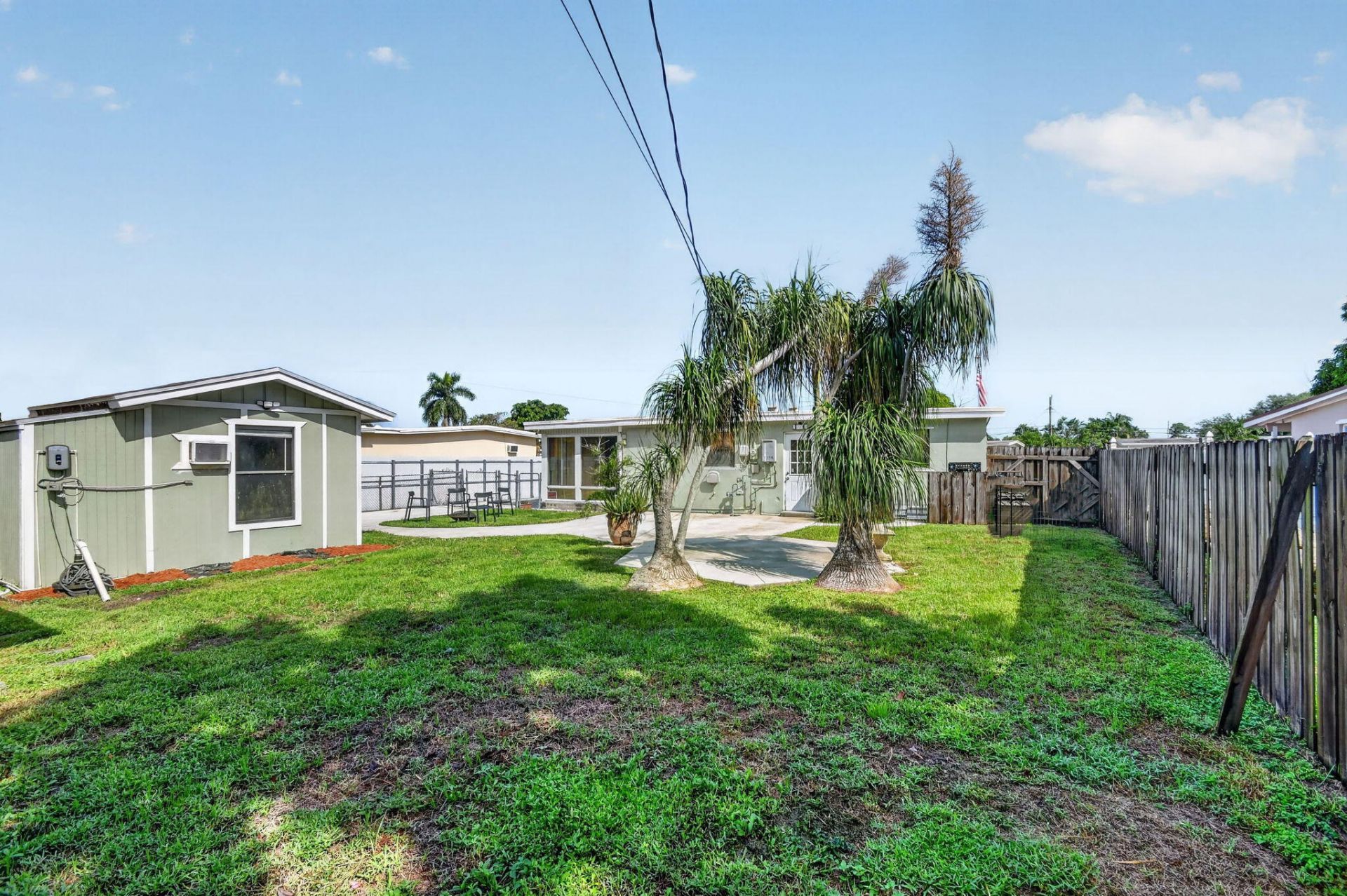 5678 Cinnamon Drive, West Palm Beach, FL 33415 Photo