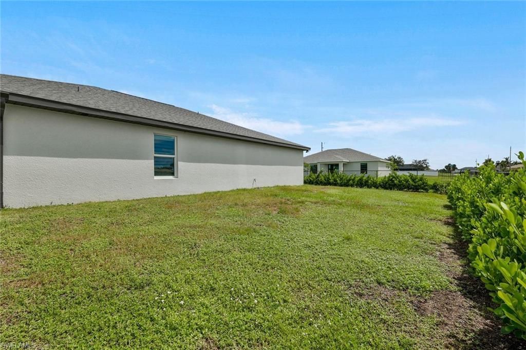 2003 NE 6th Ave, Cape Coral, FL 33909 Photo