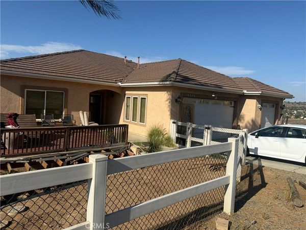 14320 Four Winds, Riverside, CA 92503