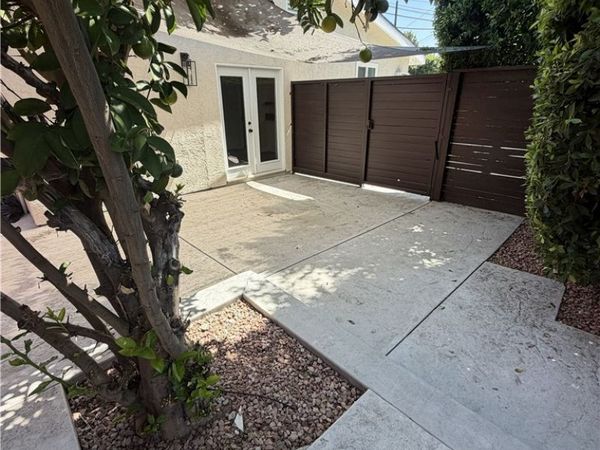 6024 Lindley Avenue, Encino, CA 91316