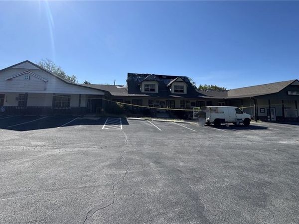 233 E Main Street, Farmington, AR 72730