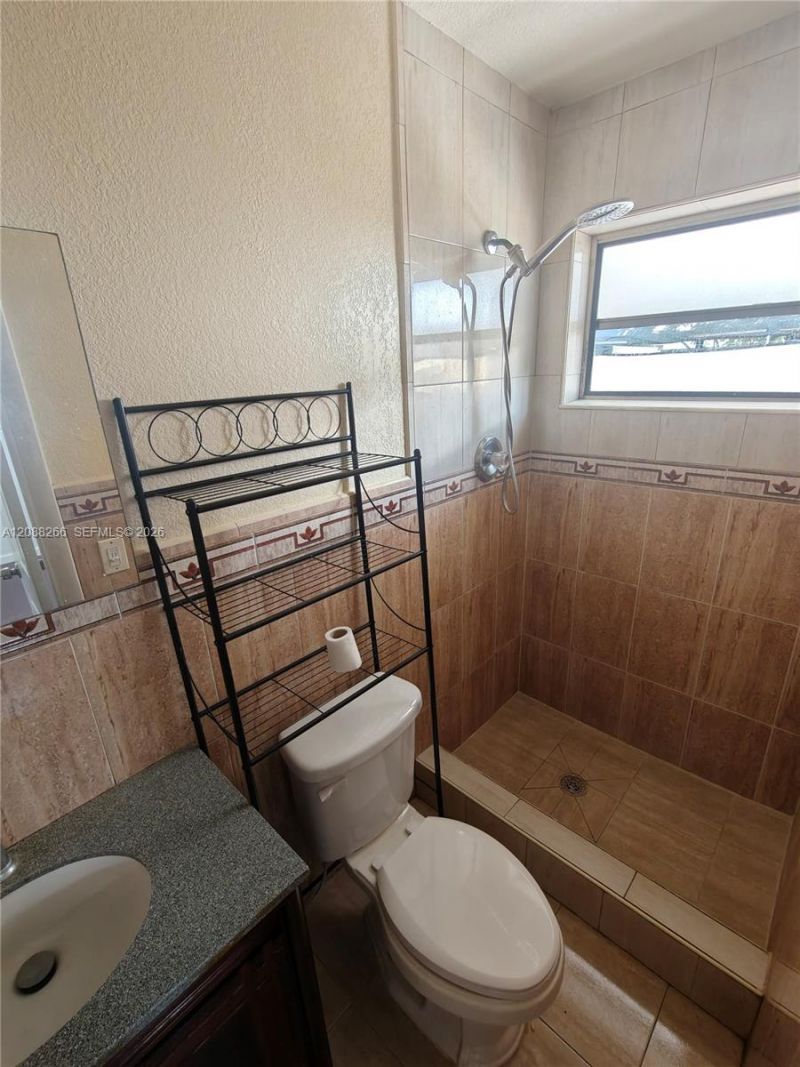 801 N 70th Ave, Hollywood, FL 33024 Photo