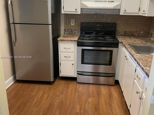 I Valencia I, Unit 214, Delray Beach, FL 33446