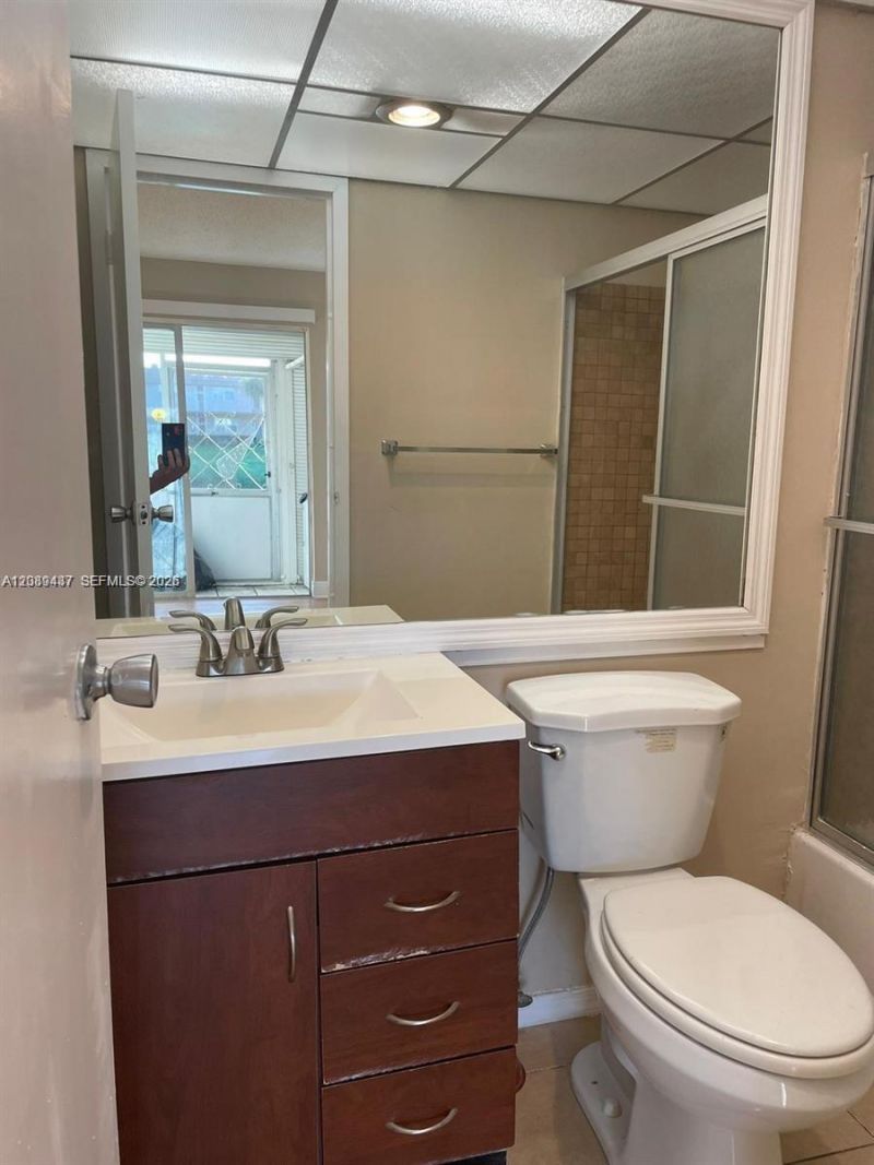 I Valencia I, Unit 214, Delray Beach, FL 33446 Photo