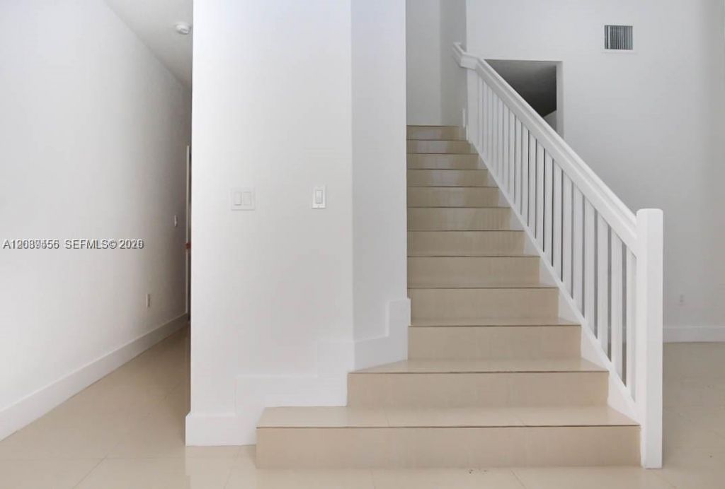 15505 SW 12th Ter, Miami, FL 33194 Photo