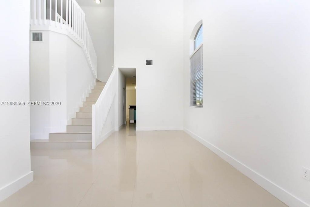 15505 SW 12th Ter, Miami, FL 33194 Photo