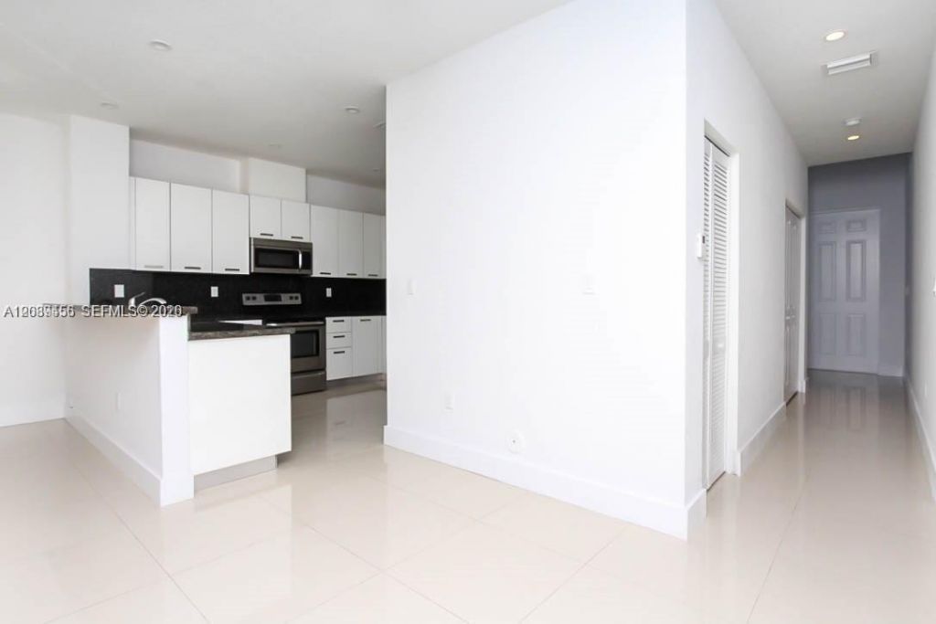 15505 SW 12th Ter, Miami, FL 33194 Photo