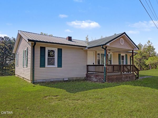 420 Presley Road, Lexington, TN 38351