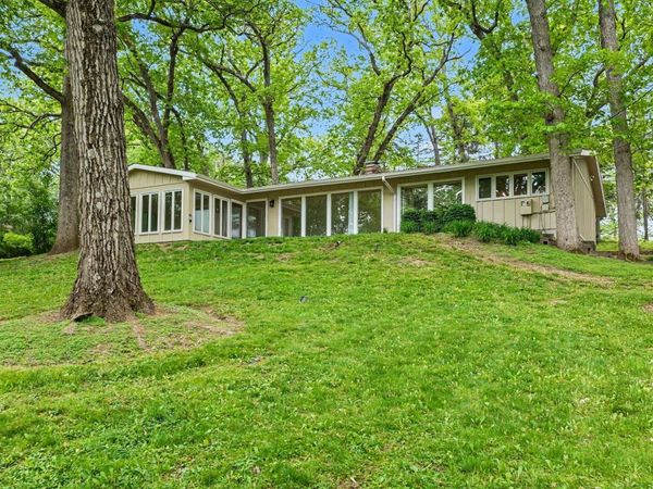 61 Timberlake Road , Barrington, IL 60010