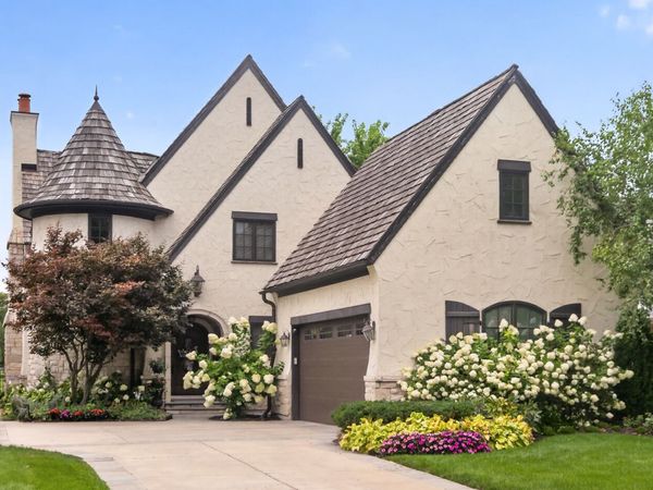 928 HASTINGS Street , Park Ridge, IL 60068