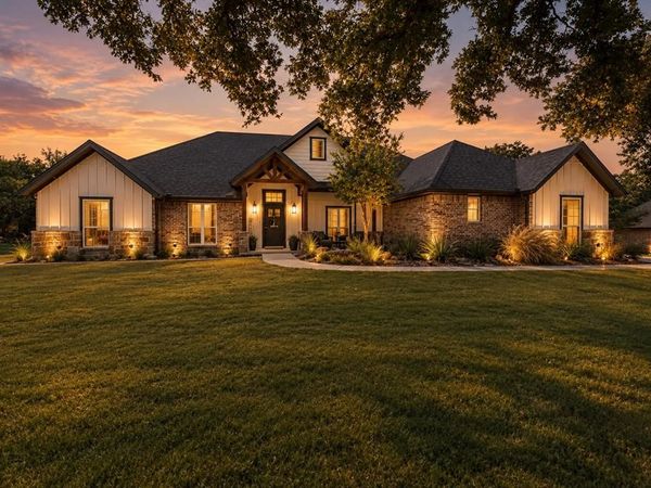 1075 Knoxmiller Court, Weatherford, TX 76088