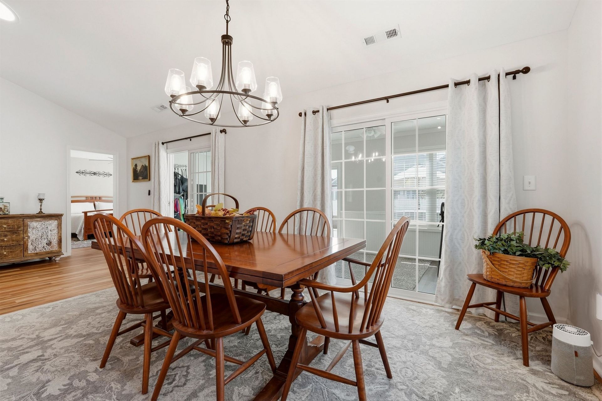 2015 Saltwater St. Photo 7