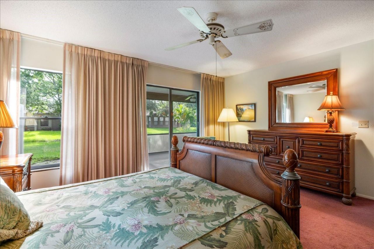 462 Oak Hill Circle, Unit 5, Sarasota, FL 34232 Photo