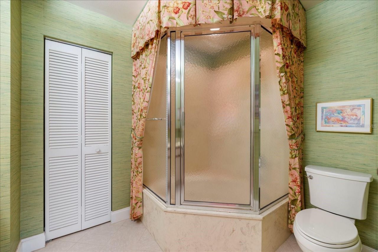 462 Oak Hill Circle, Unit 5, Sarasota, FL 34232 Photo