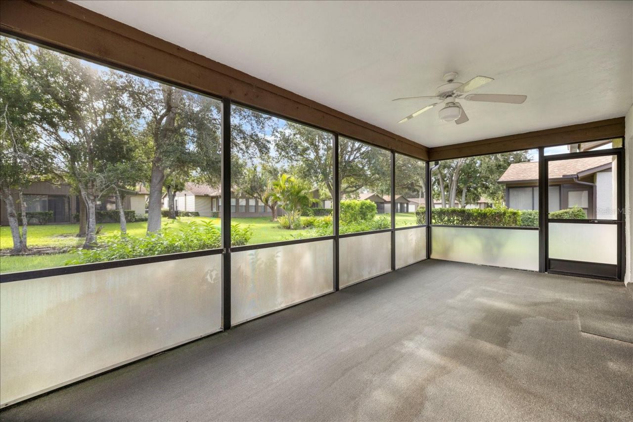 462 Oak Hill Circle, Unit 5, Sarasota, FL 34232 Photo