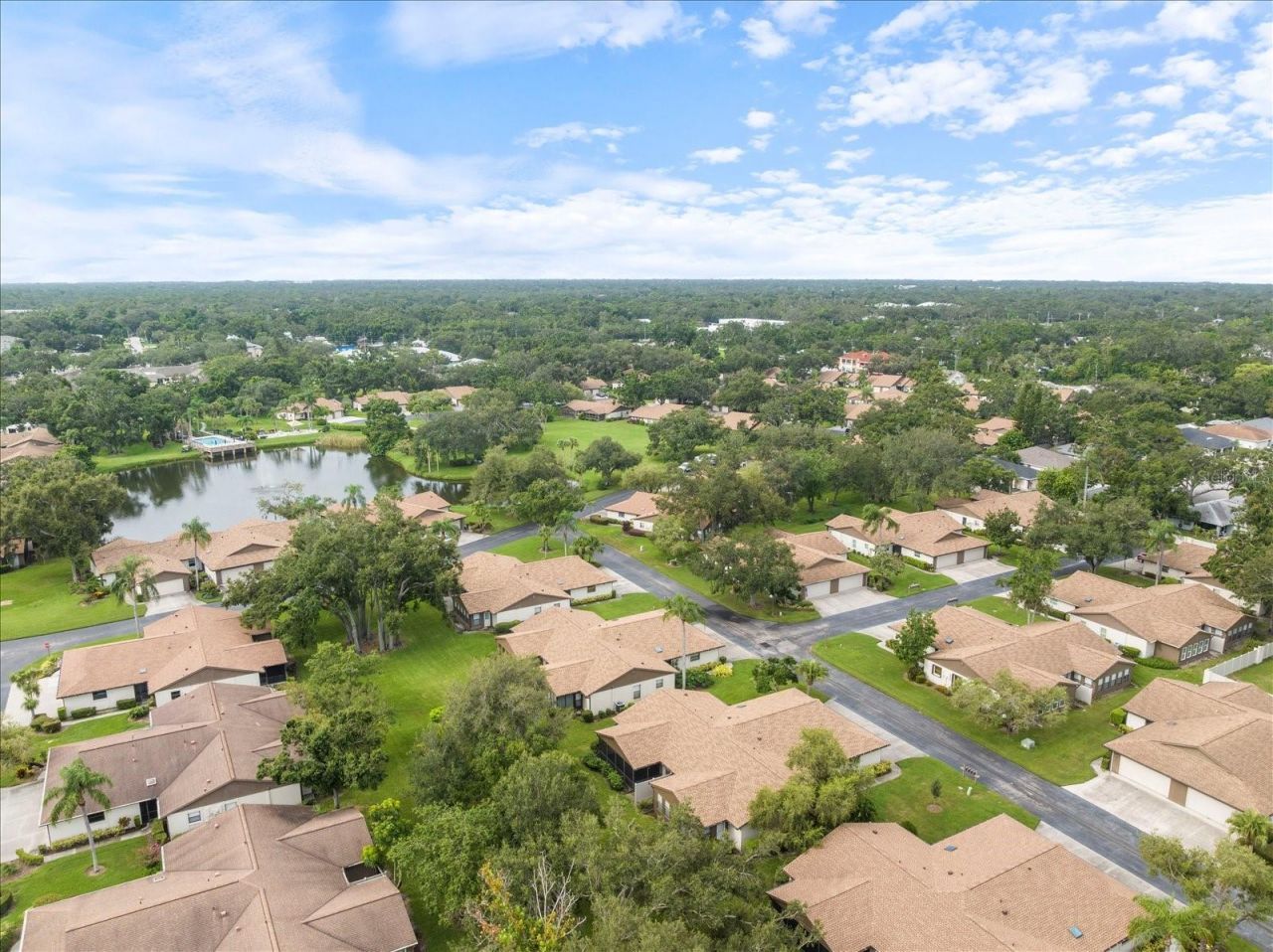 462 Oak Hill Circle, Unit 5, Sarasota, FL 34232 Photo