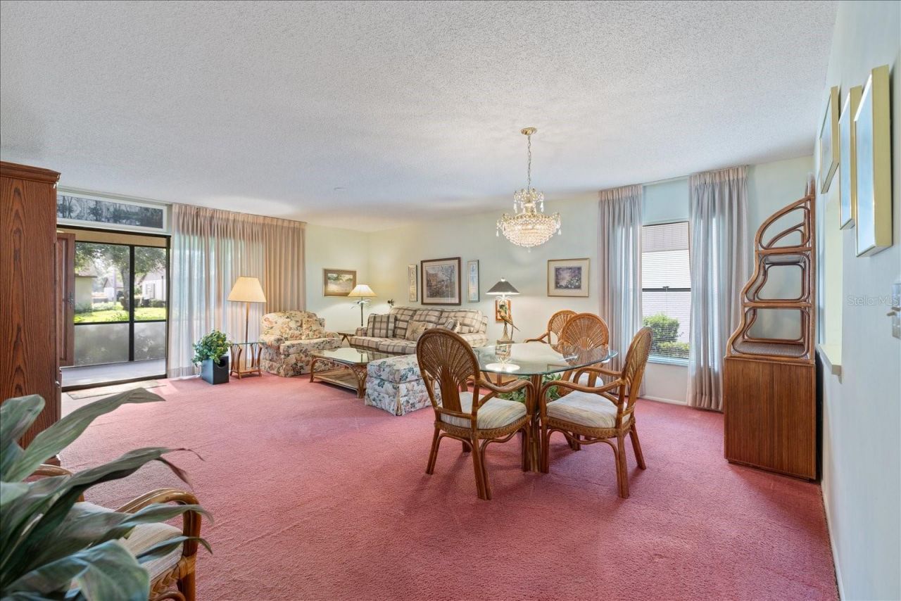 462 Oak Hill Circle, Unit 5, Sarasota, FL 34232 Photo