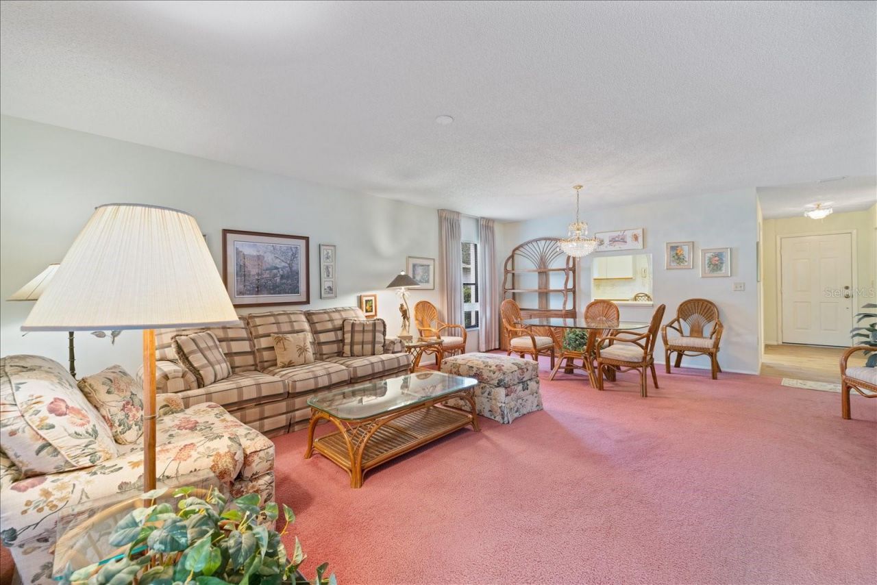 462 Oak Hill Circle, Unit 5, Sarasota, FL 34232 Photo