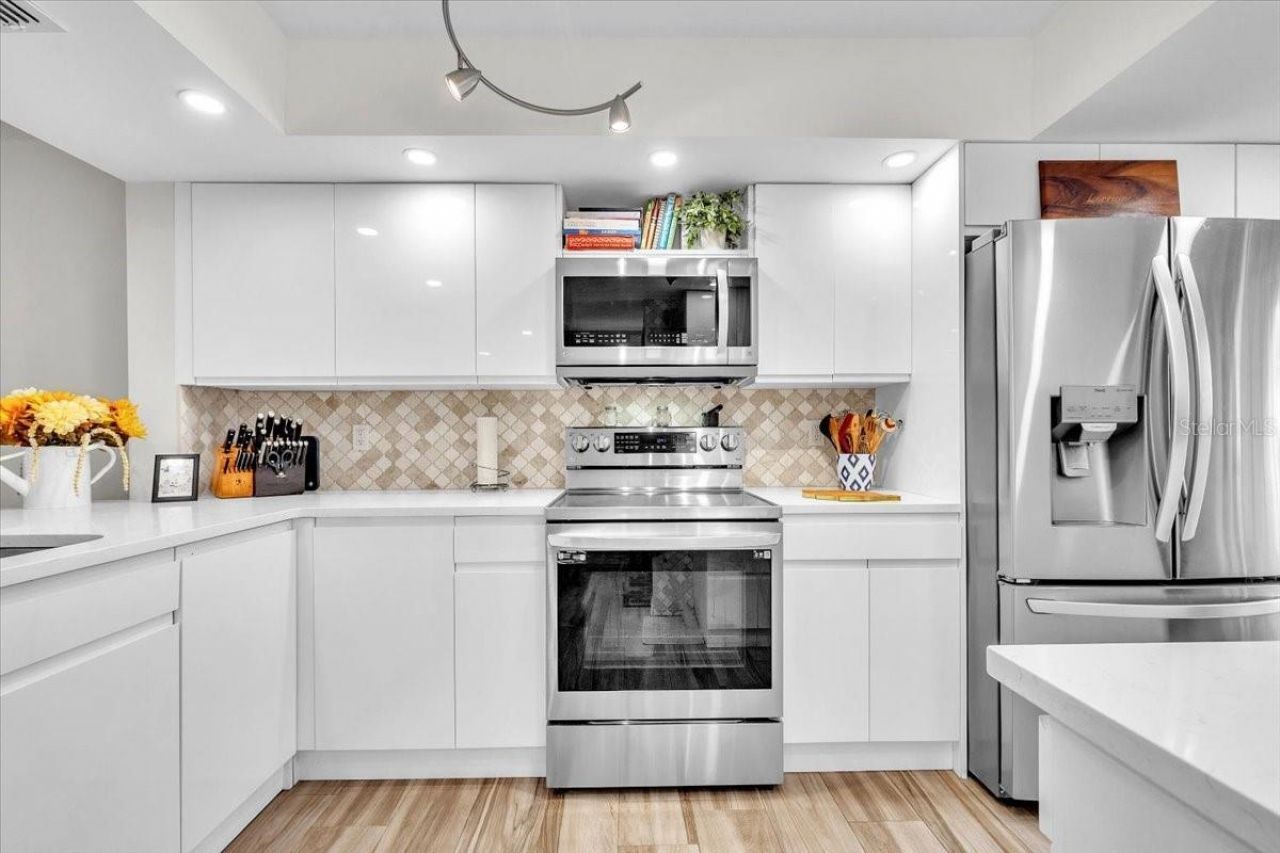 5209 Wedgewood Lane, Unit 17, Sarasota, FL 34235 Photo
