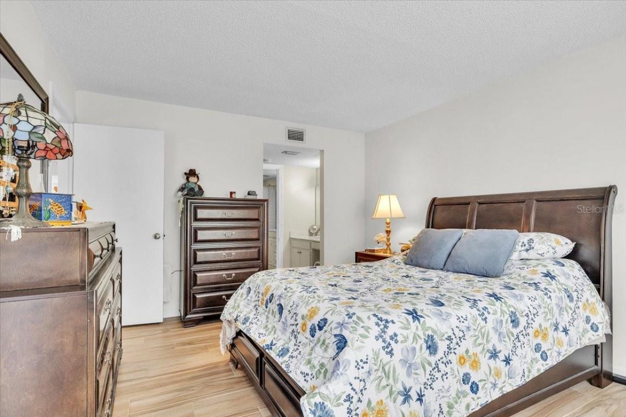 5209 Wedgewood Lane, Unit 17, Sarasota, FL 34235 Photo