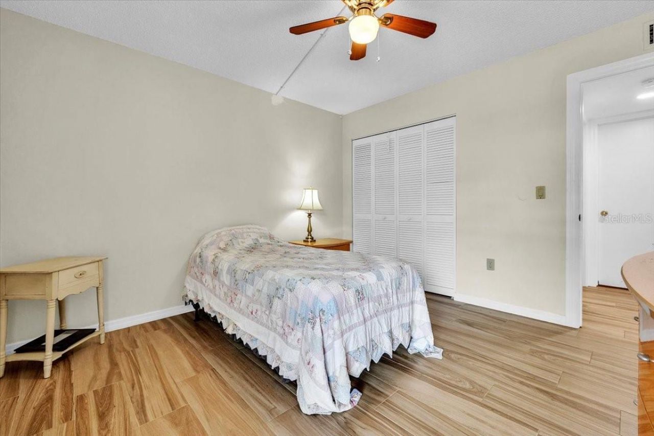 5209 Wedgewood Lane, Unit 17, Sarasota, FL 34235 Photo