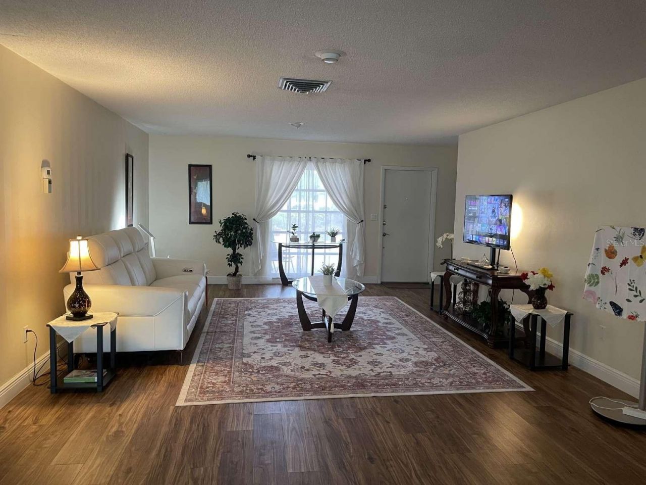 5624 Palm Aire Drive, Unit V105, Sarasota, FL 34243 Photo