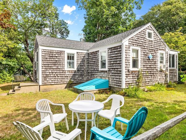 77 Ploughed Neck Road , East Sandwich, MA 02537