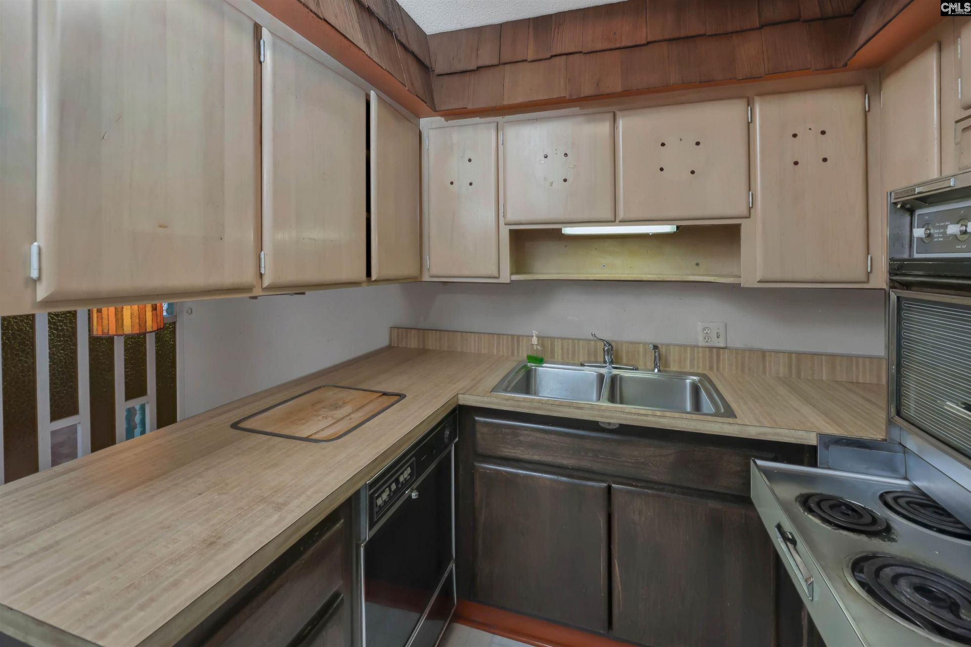 137 Normandy Road  Photo 8