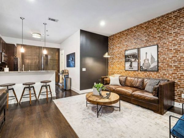 210 30th Ave N, Unit 306, Nashville, TN 37203