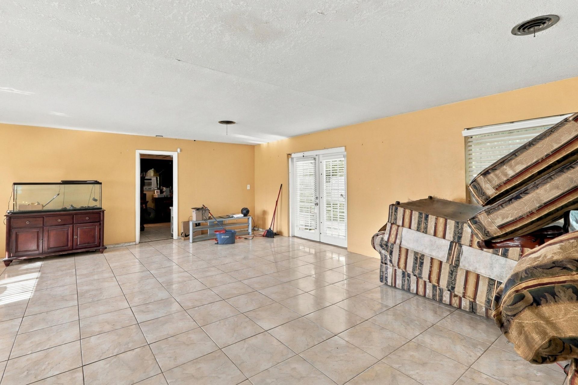 430 N Ware Drive, West Palm Beach, FL 33409 Photo