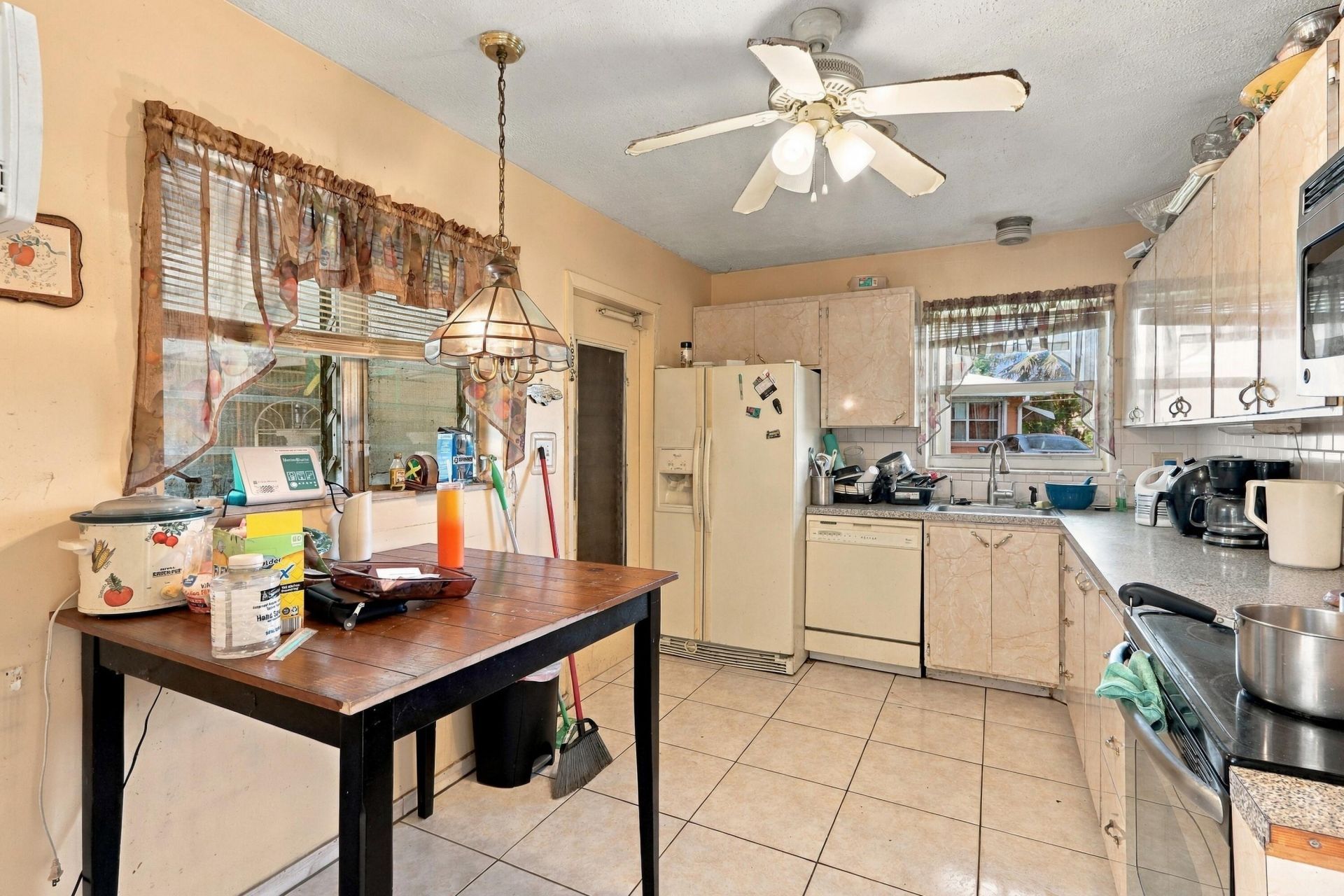 430 N Ware Drive, West Palm Beach, FL 33409 Photo