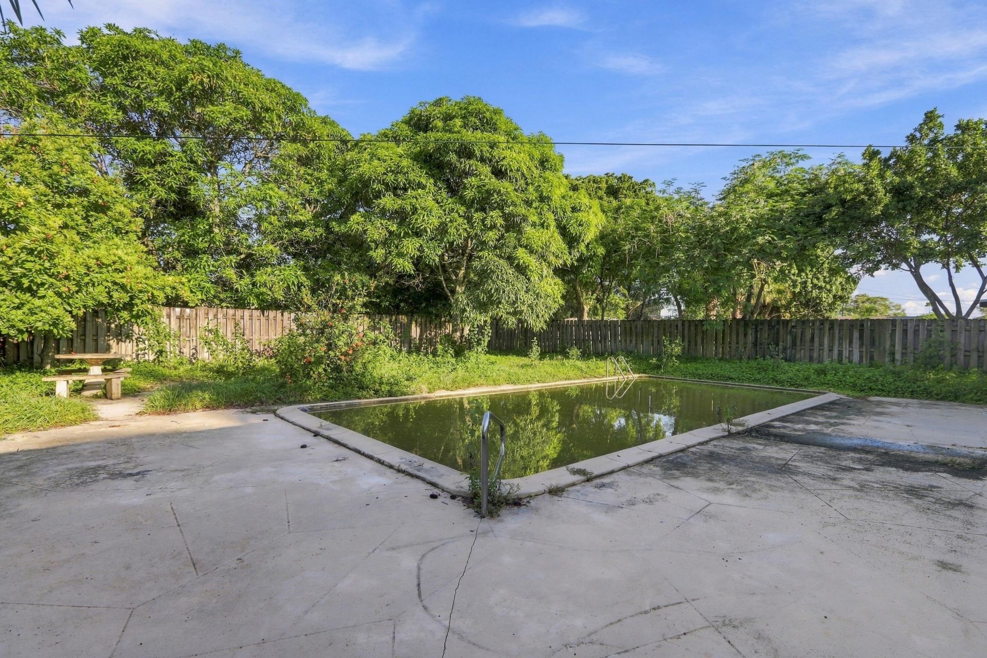 430 N Ware Drive, West Palm Beach, FL 33409 Photo