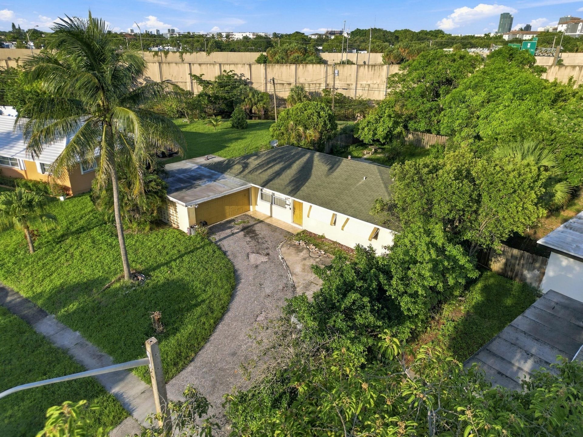 430 N Ware Drive, West Palm Beach, FL 33409 Photo