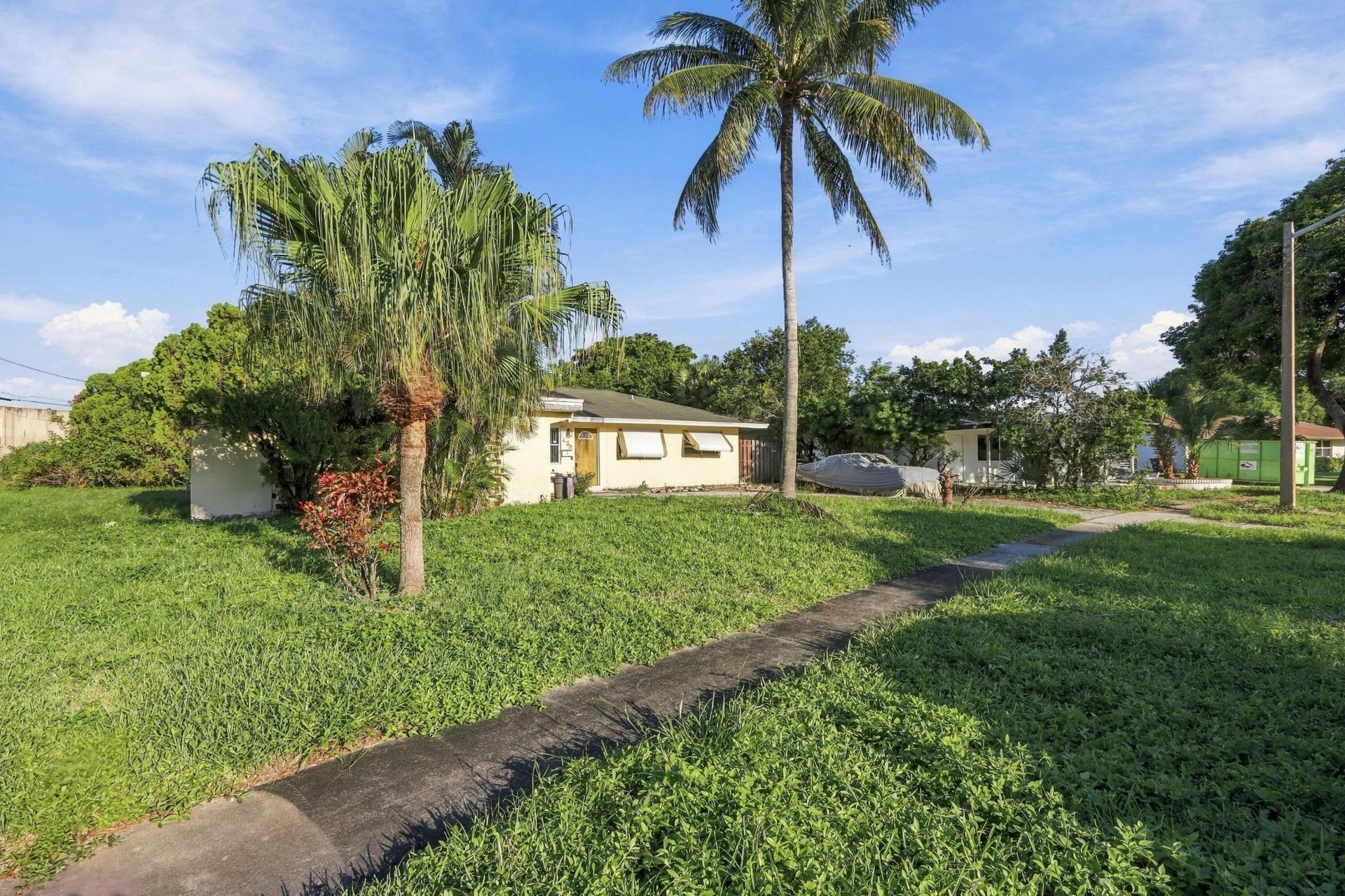 430 N Ware Drive, West Palm Beach, FL 33409 Photo