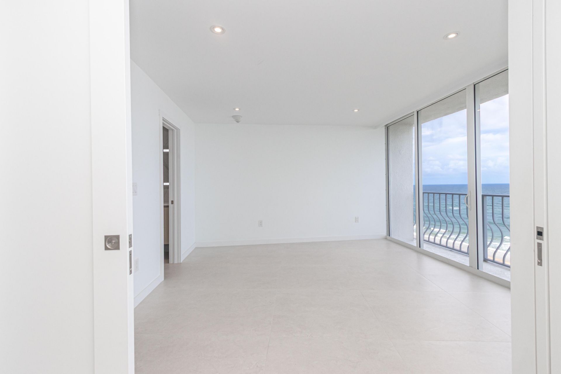 2774 S Ocean Boulevard, Unit 802, Palm Beach, FL 33480 Photo