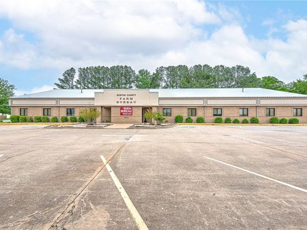 1601 SW A Street, Bentonville, AR 72712