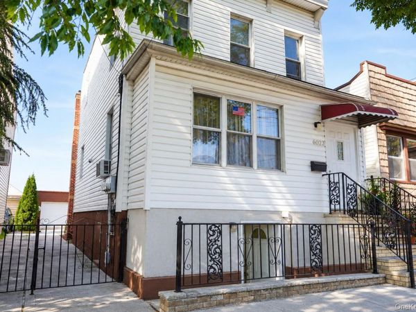 6075 59th Avenue , Maspeth, NY 11378