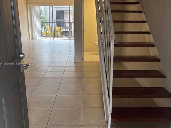 220 NW 87th Ave, Unit K210, Miami, FL 33172
