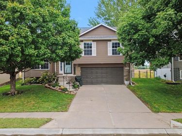 12906 Vernon Avenue, Omaha, NE 68164