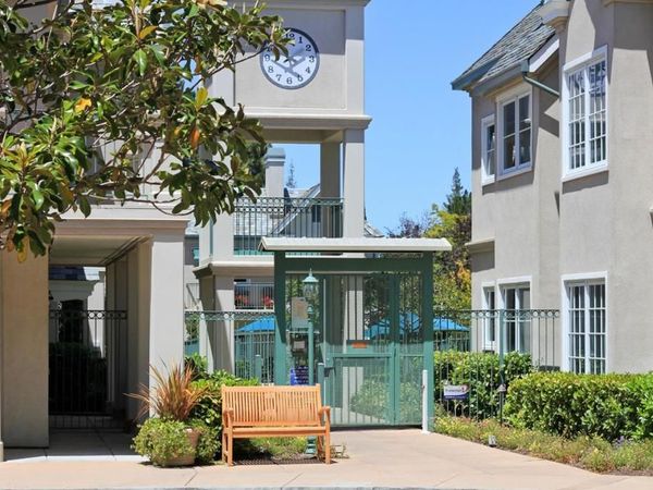 1 W Edith Avenue, Unit D226, Los Altos, CA 94022