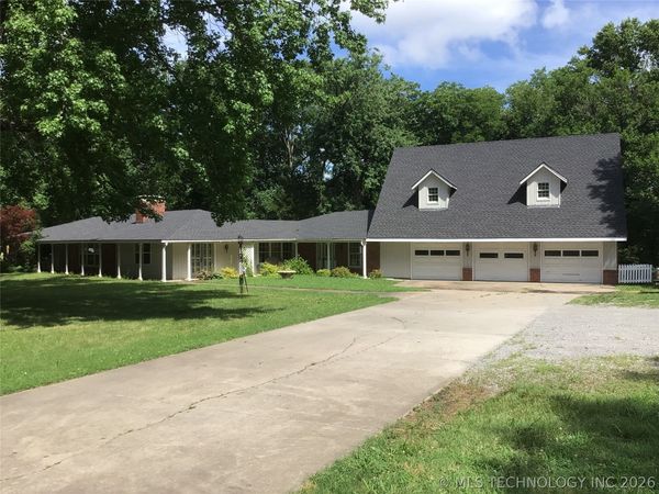 508 SE 17th Street, Pryor, OK 74361