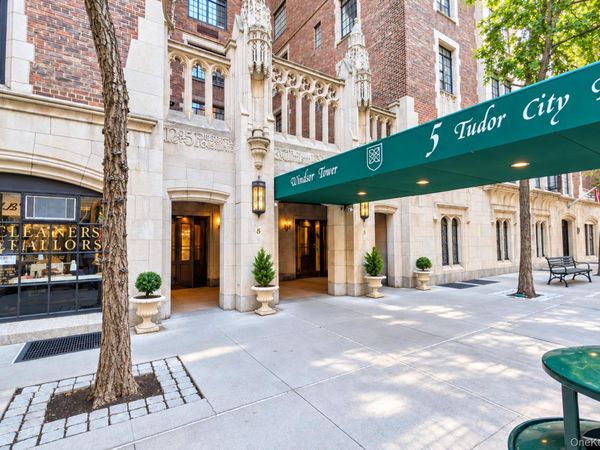 5 Tudor City Place, Unit 2106, New York (Manhattan), NY 10017