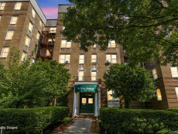 84-55 Daniels Street, Unit 2K, Briarwood, NY 11435
