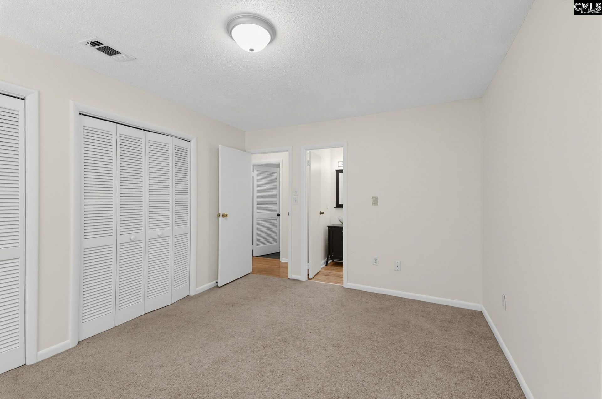 405 Harbison Boulevard  Photo 10