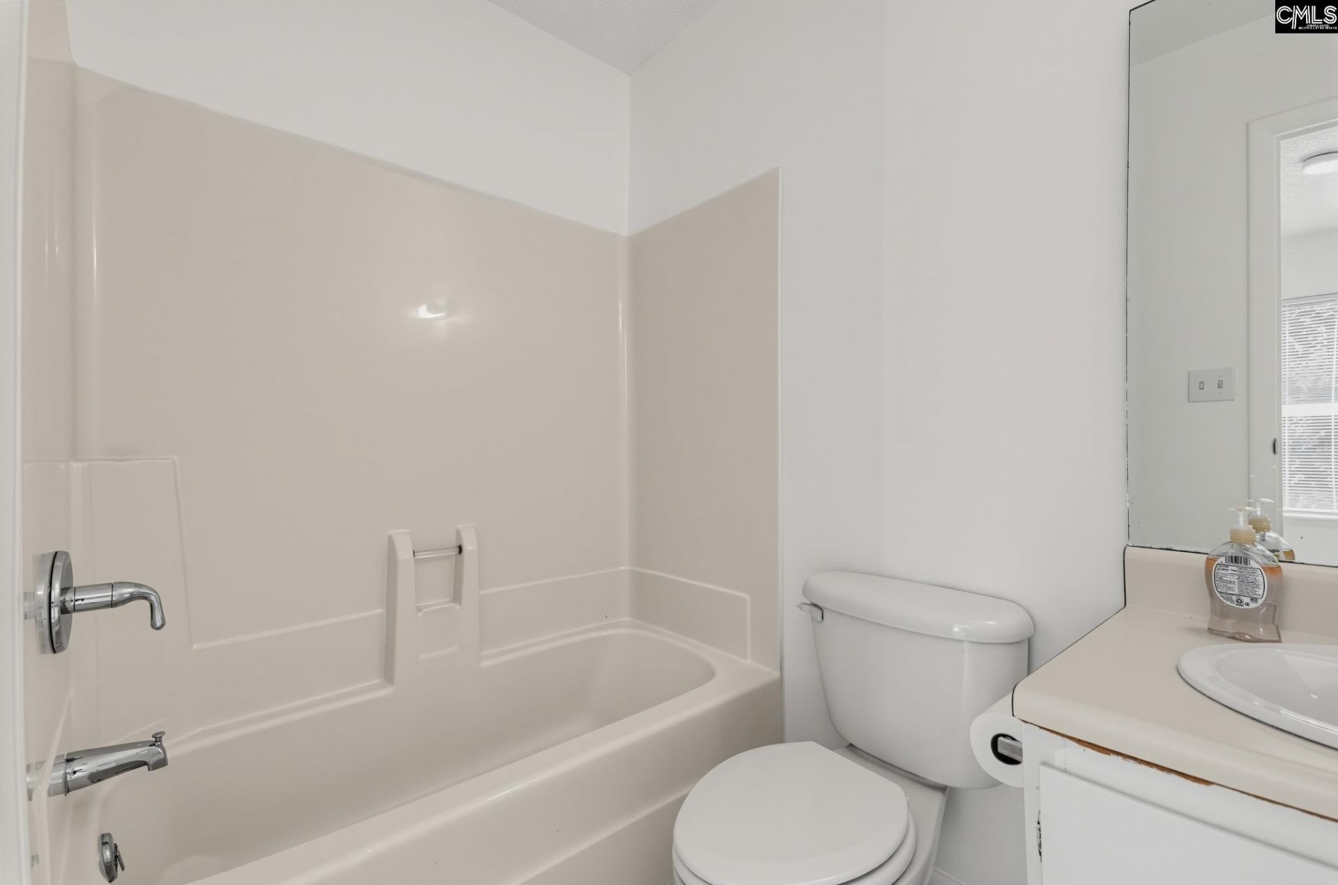 405 Harbison Boulevard  Photo 12
